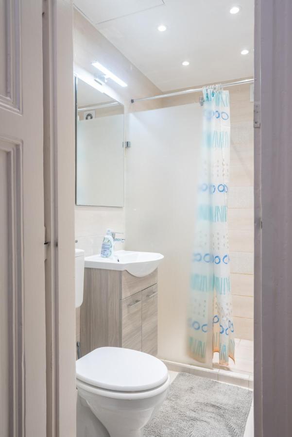 Cozy & Quiet Apartment Near Kiraly Street Free Parking, Ac, Perfect For 4 Guests! Budapest Exterior foto