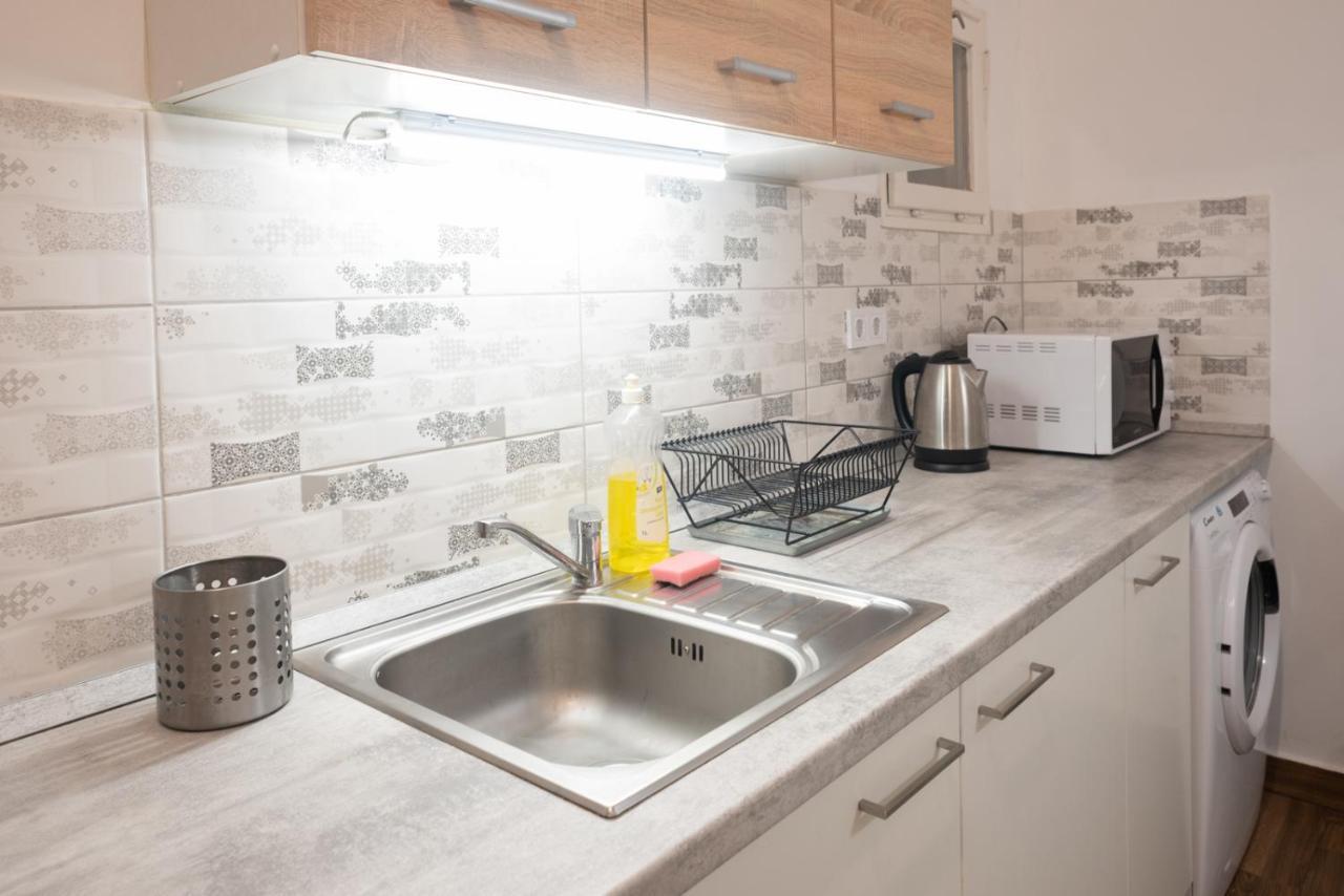 Cozy & Quiet Apartment Near Kiraly Street Free Parking, Ac, Perfect For 4 Guests! Budapest Exterior foto